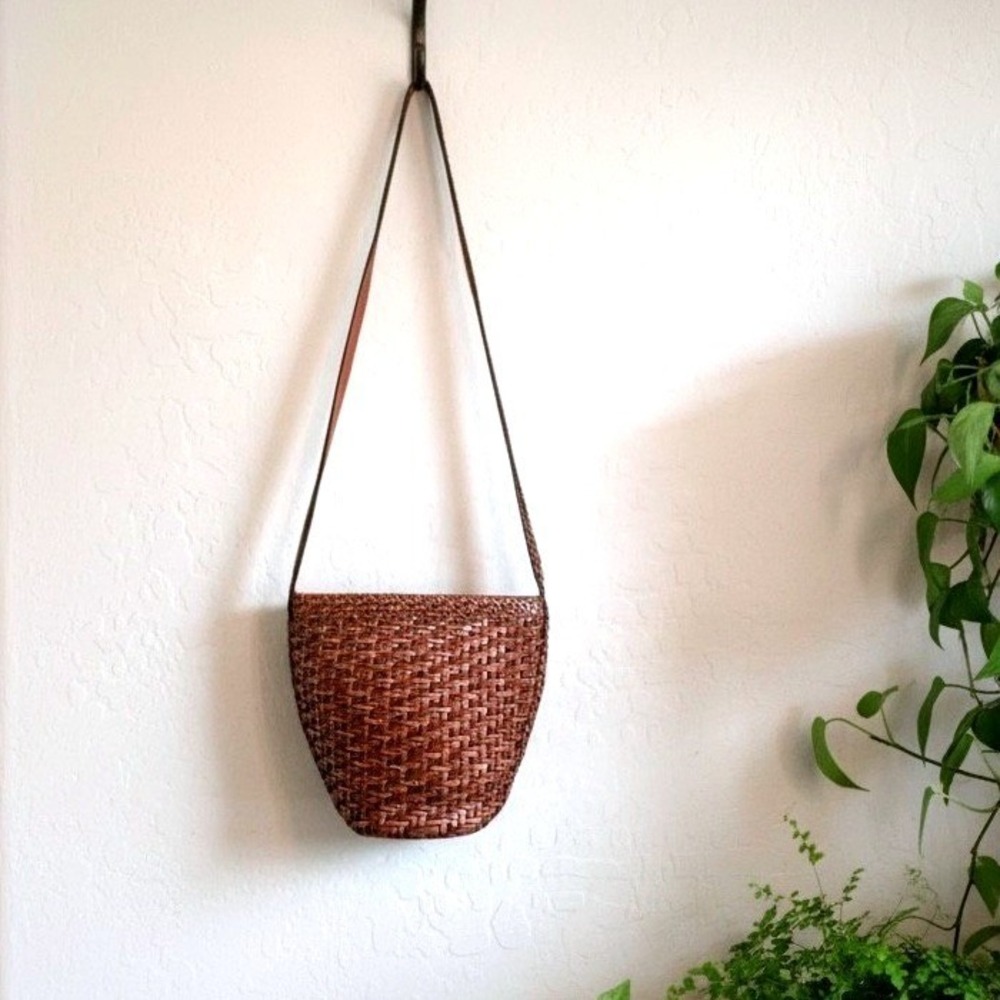 Y2K LJS Collection Woven Brown Leather Crossbody Bucket Bag Braided Strap